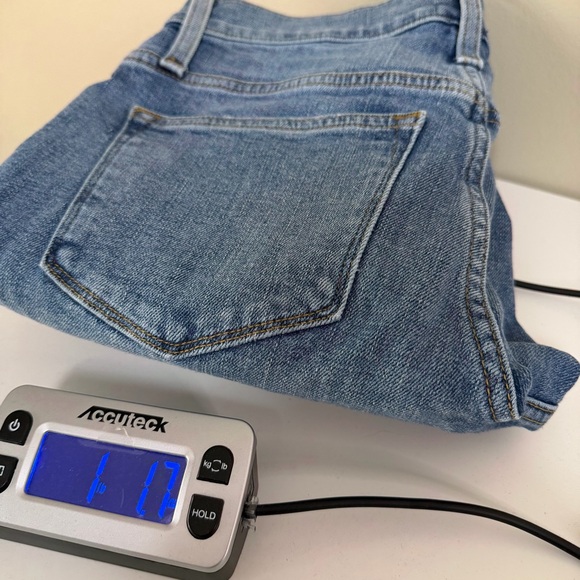 J. CREW Slim Boyfriend Jean in All-Day Stretch Size 25 Medium Wash Classic Denim - Picture 8 of 9